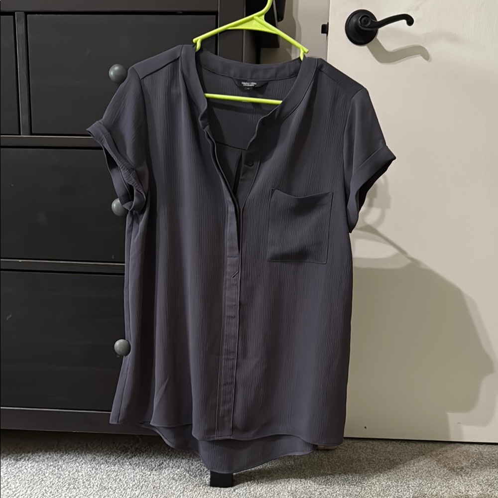 Simply Vera Vera Wang Gray Short Sleeve Button Down Shirt